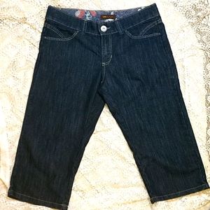 Lee Jean Capri's